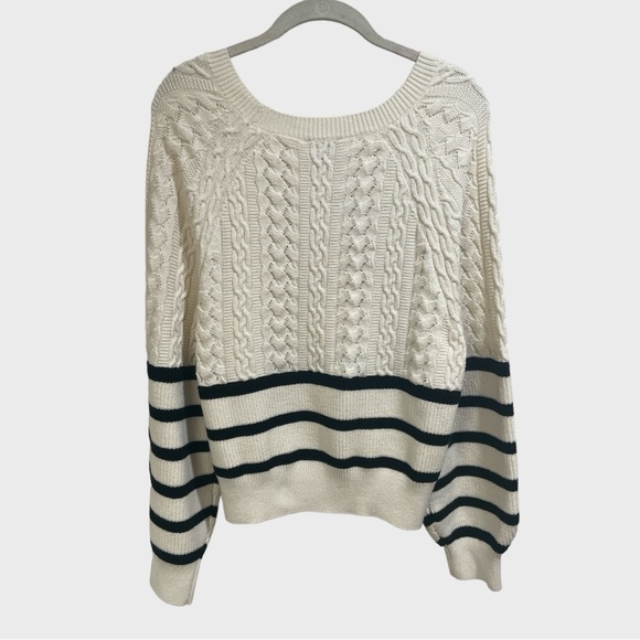 Express White Black Striped Cable Knit Crew Neck Sweater Size Large - Picture 10 of 13